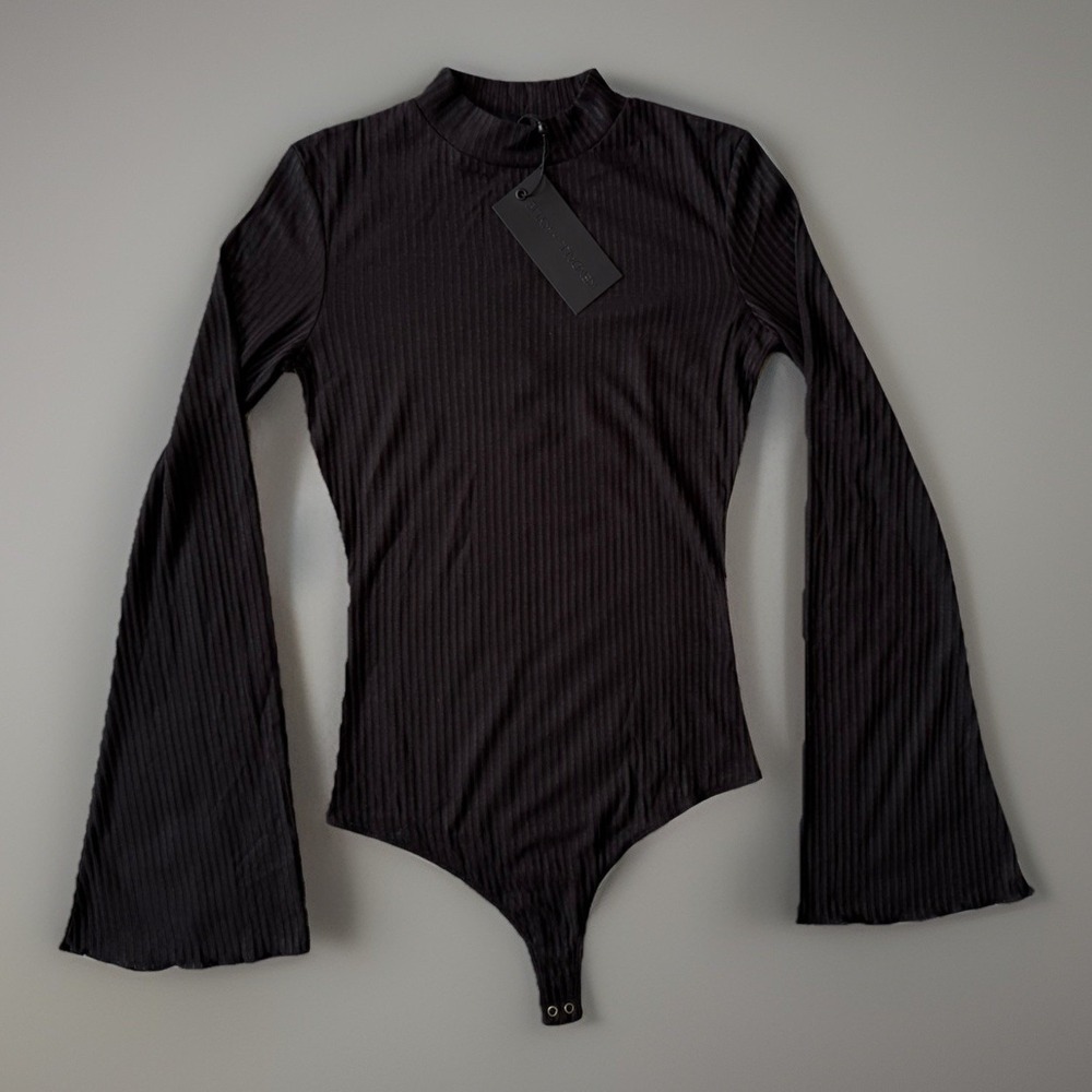 NWT Kendall And Kylie Black Flutter Sleeve Bodysuit Womens Size Small
